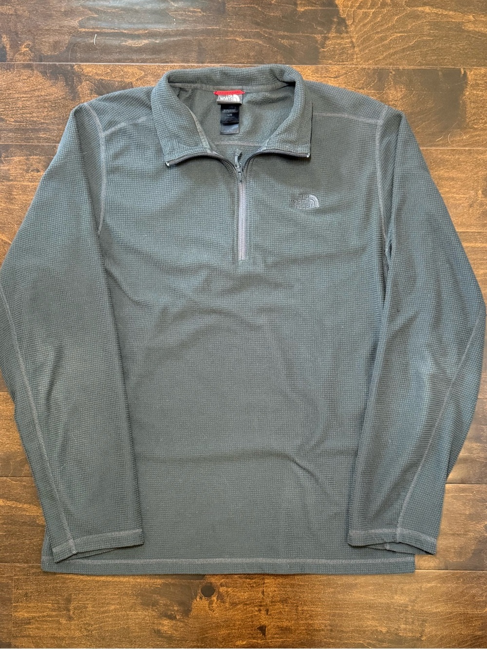 The North Face Men’s Half-Zip Waffle Fleece Pullover Dark Gray Mens Large